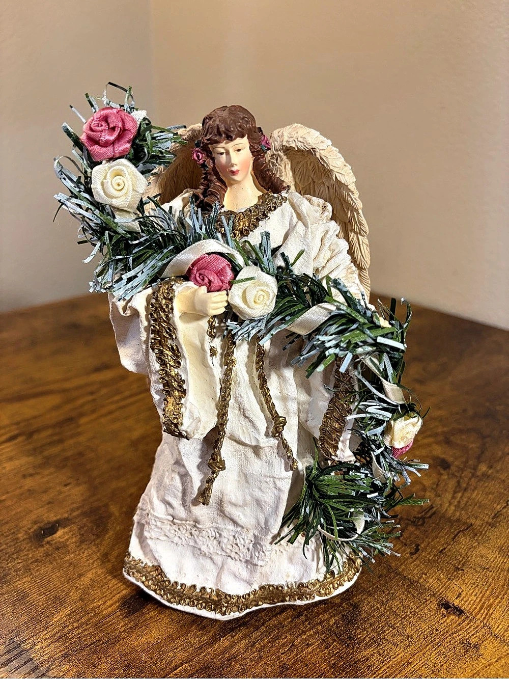 Angel Figurine Decor White Gold